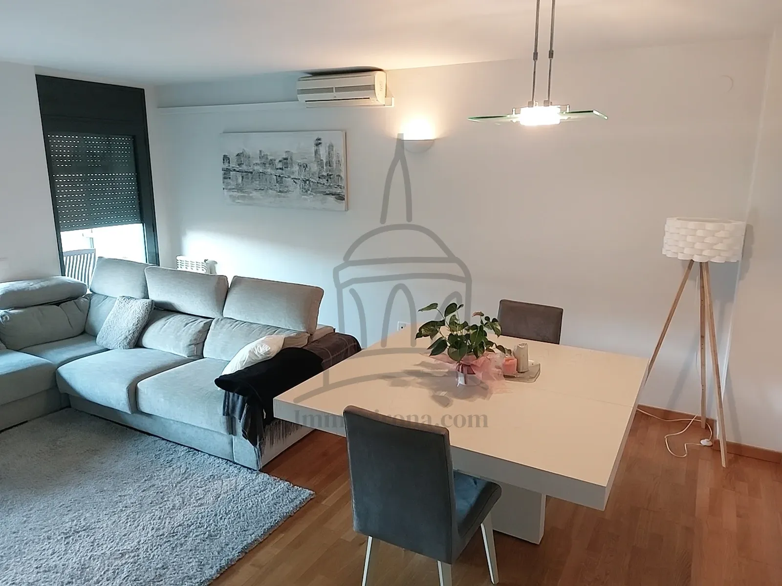 Girona-Centro-Devesa-AVE. Piso de 4 dormitorios con 155 m² (115 m² útiles)