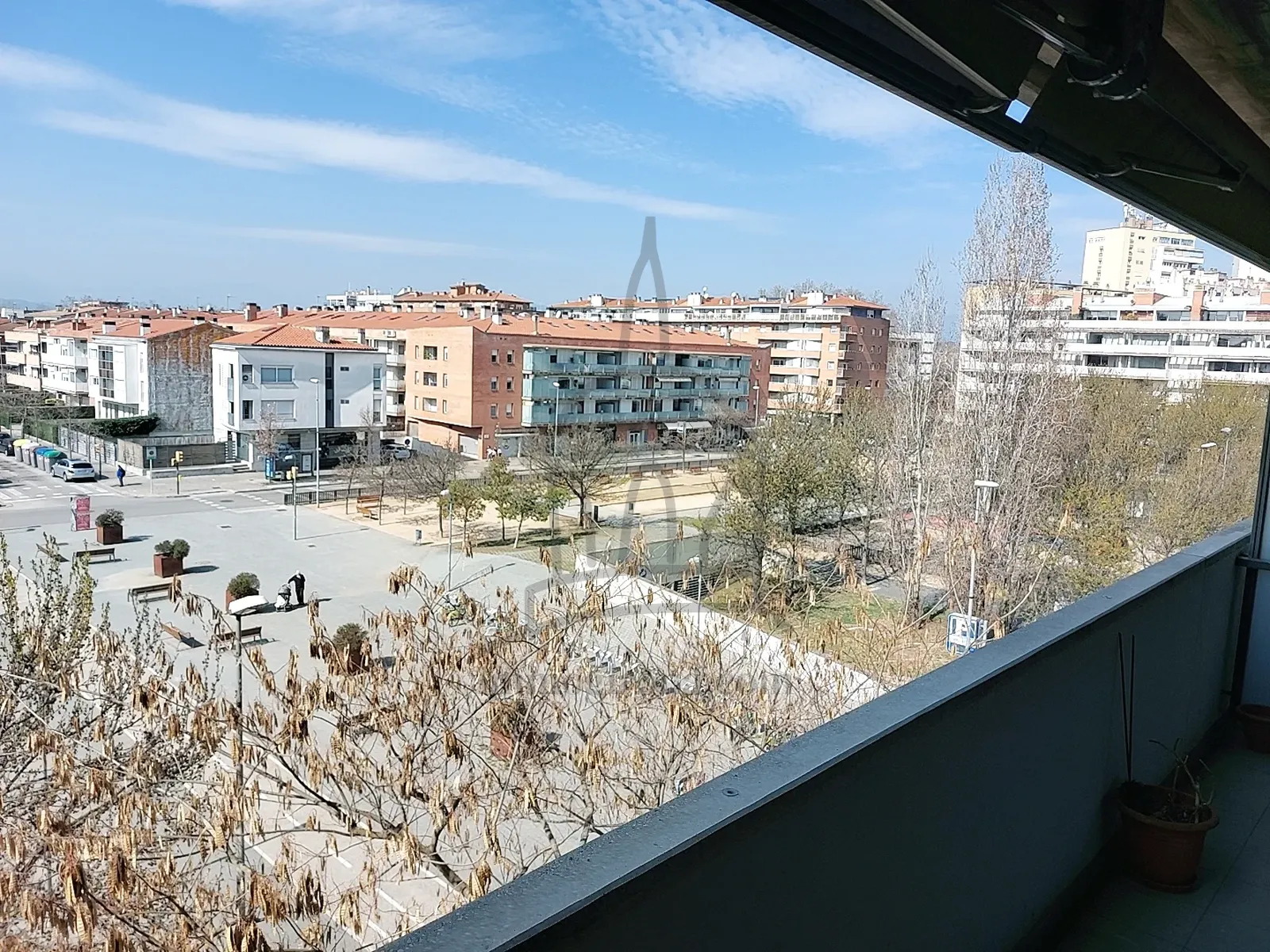 Girona-Centro-Devesa-AVE. Piso de 4 dormitorios con 155 m² (115 m² útiles)
