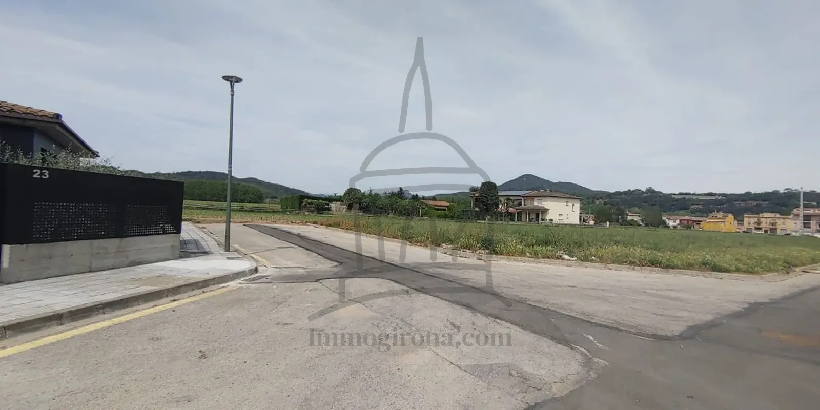 Magnífico terreno en zona muy valorada, ideal para urbanizar en Bescanó