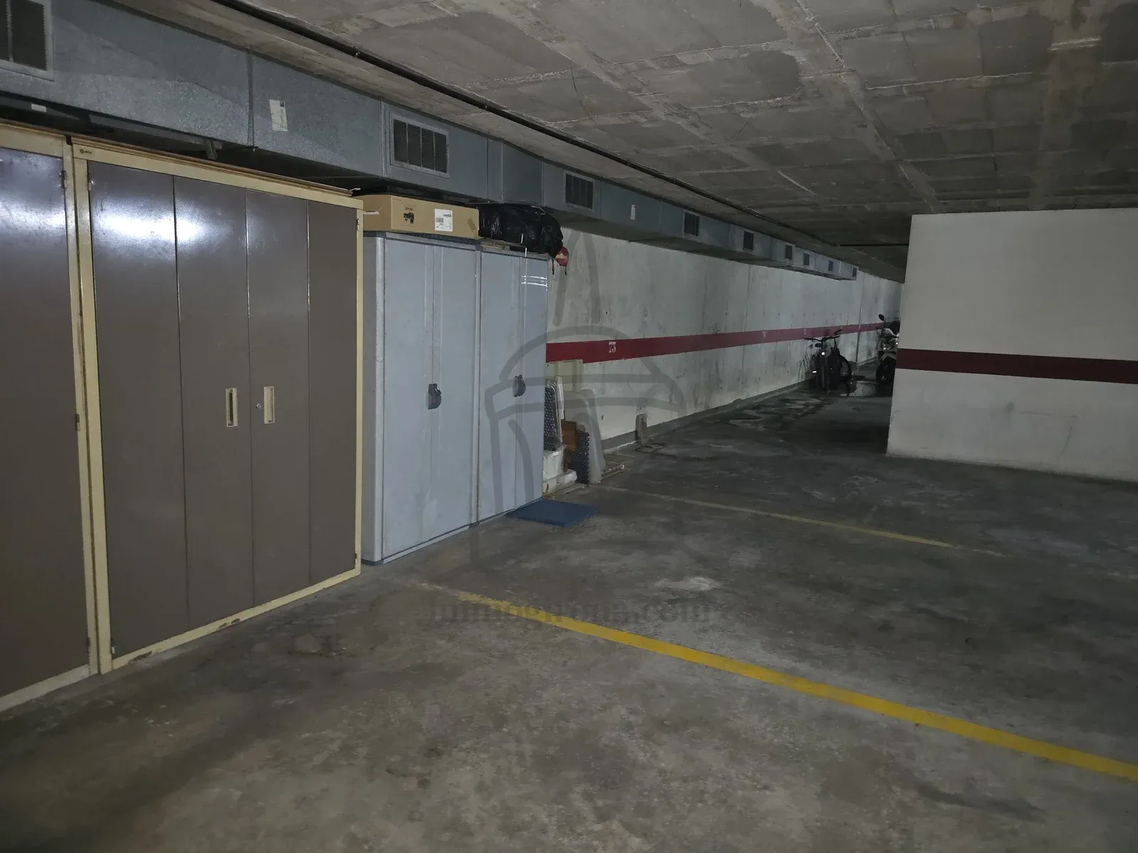 Large Parking in La Devesa for Rent!