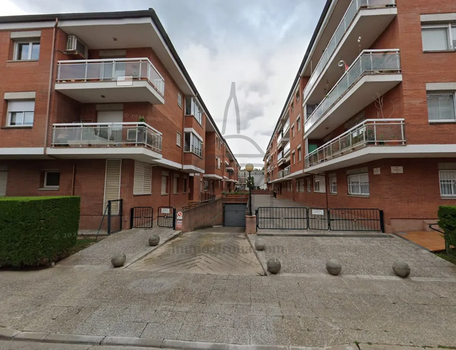 Large Parking in La Devesa for Rent!