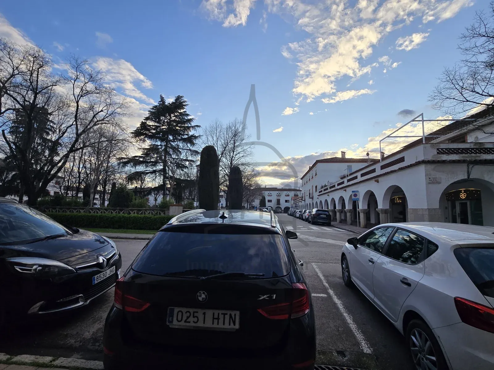 🏢 Local comercial amb pati al cor de Girona – Plaça de l’Assumpció