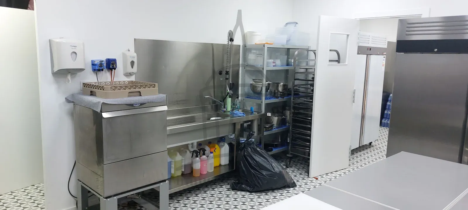 Investment Opportunity: Profitable Premises in Girona
