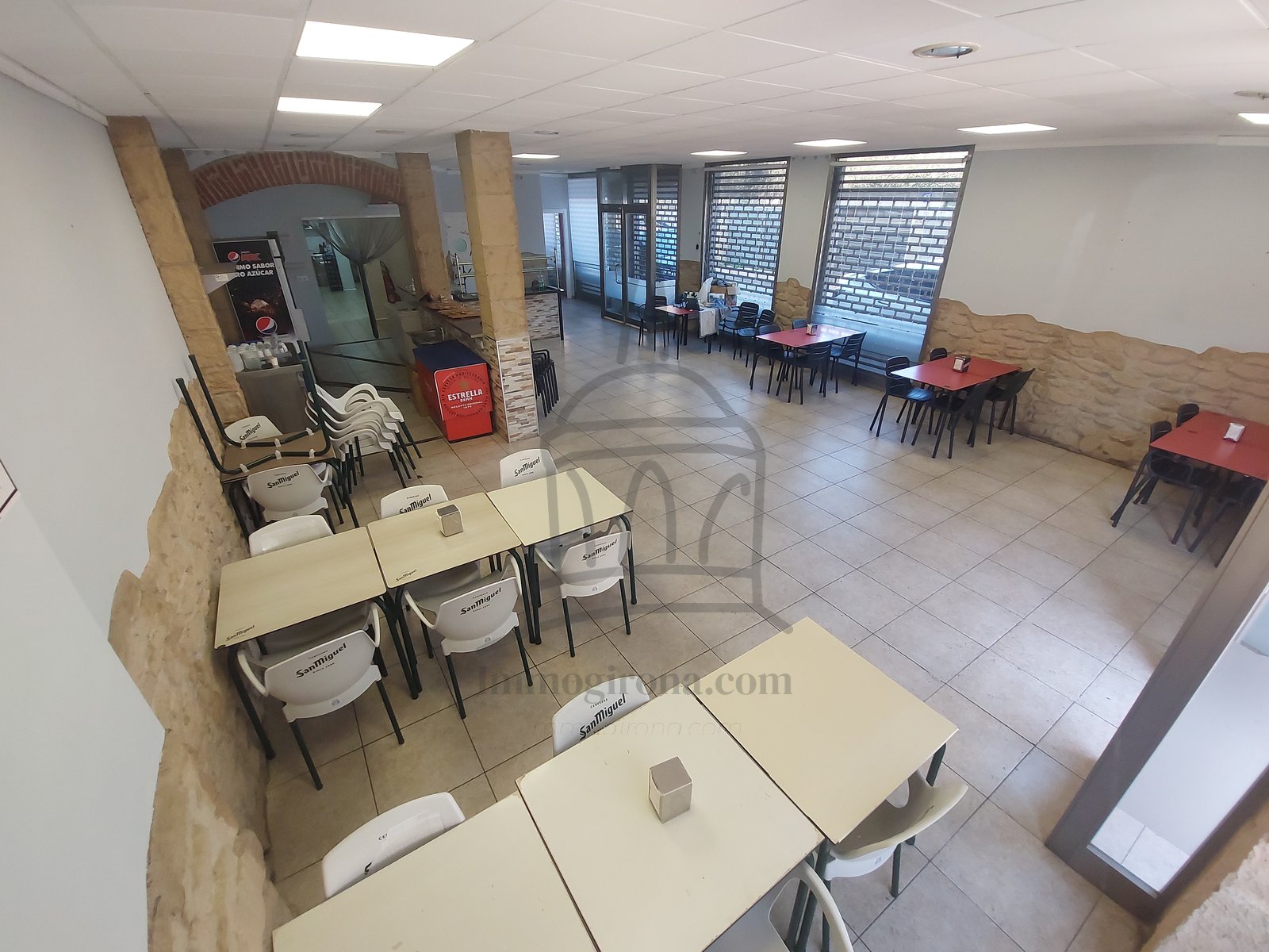 Restaurante Totalmente Equipado con Terraza en Palamós, cerca del mar