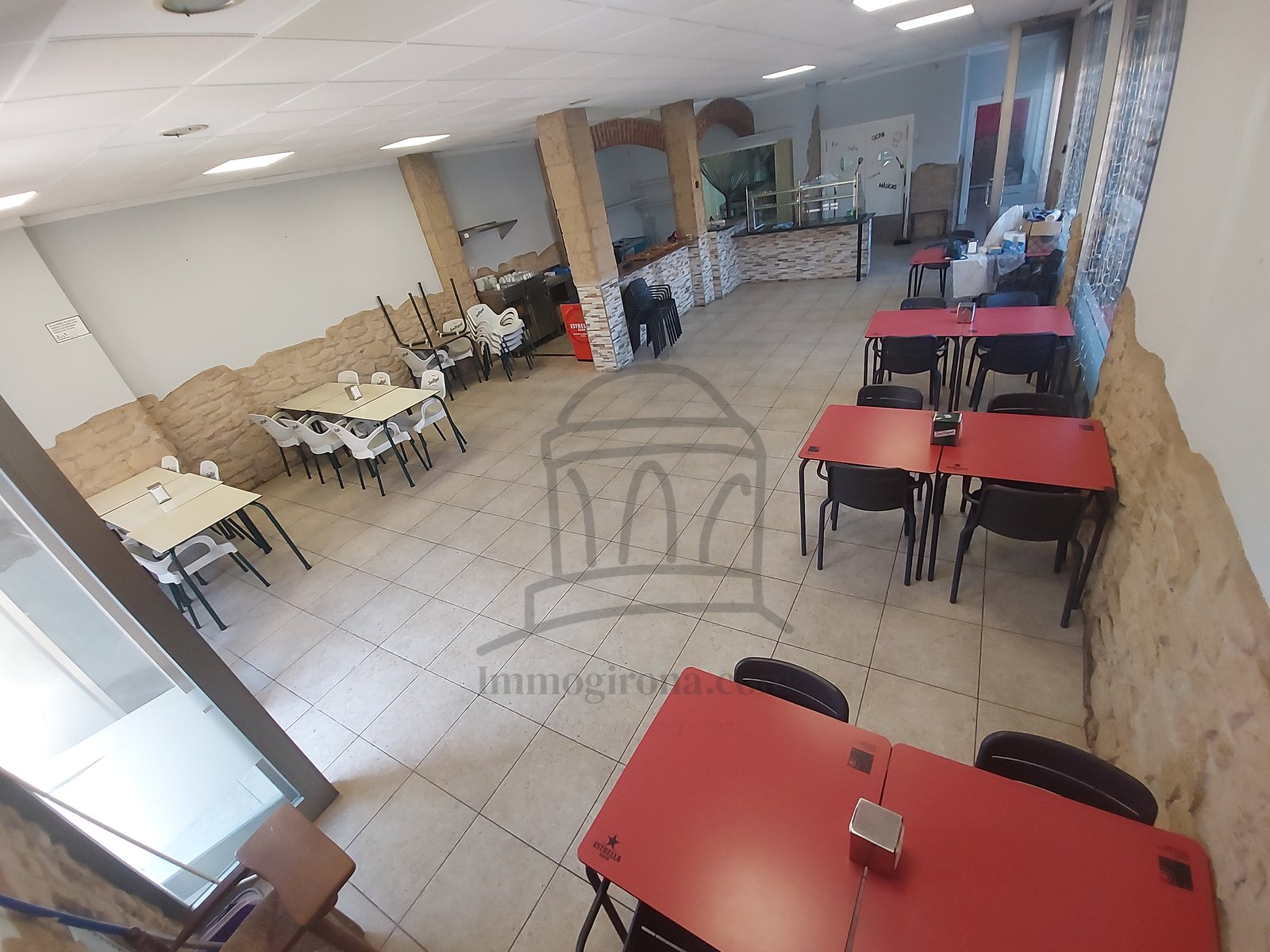 Restaurante Totalmente Equipado con Terraza en Palamós, cerca del mar