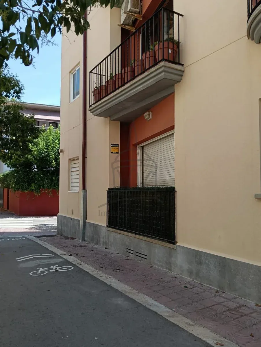 🏡 Appartement te koop in het centrum van Palamós, 2 slaapkamers, gemeenschappelijk zwembad en onovertroffen locatie!