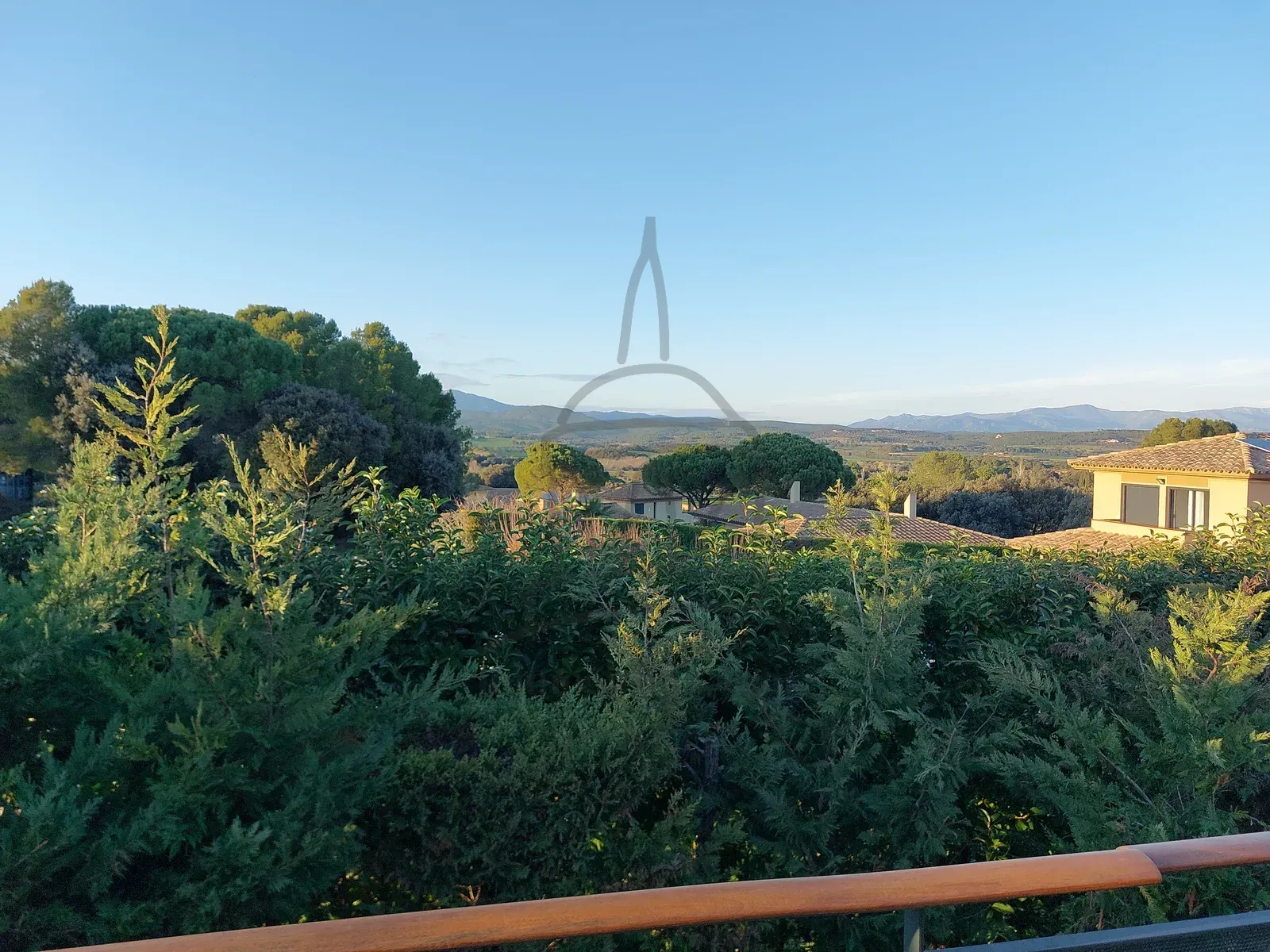 Exklusives Penthouse im Herzen des Torremirona Golf Resorts